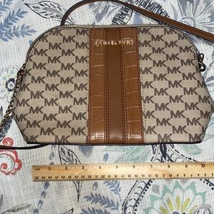 Michael Kors Crossbody